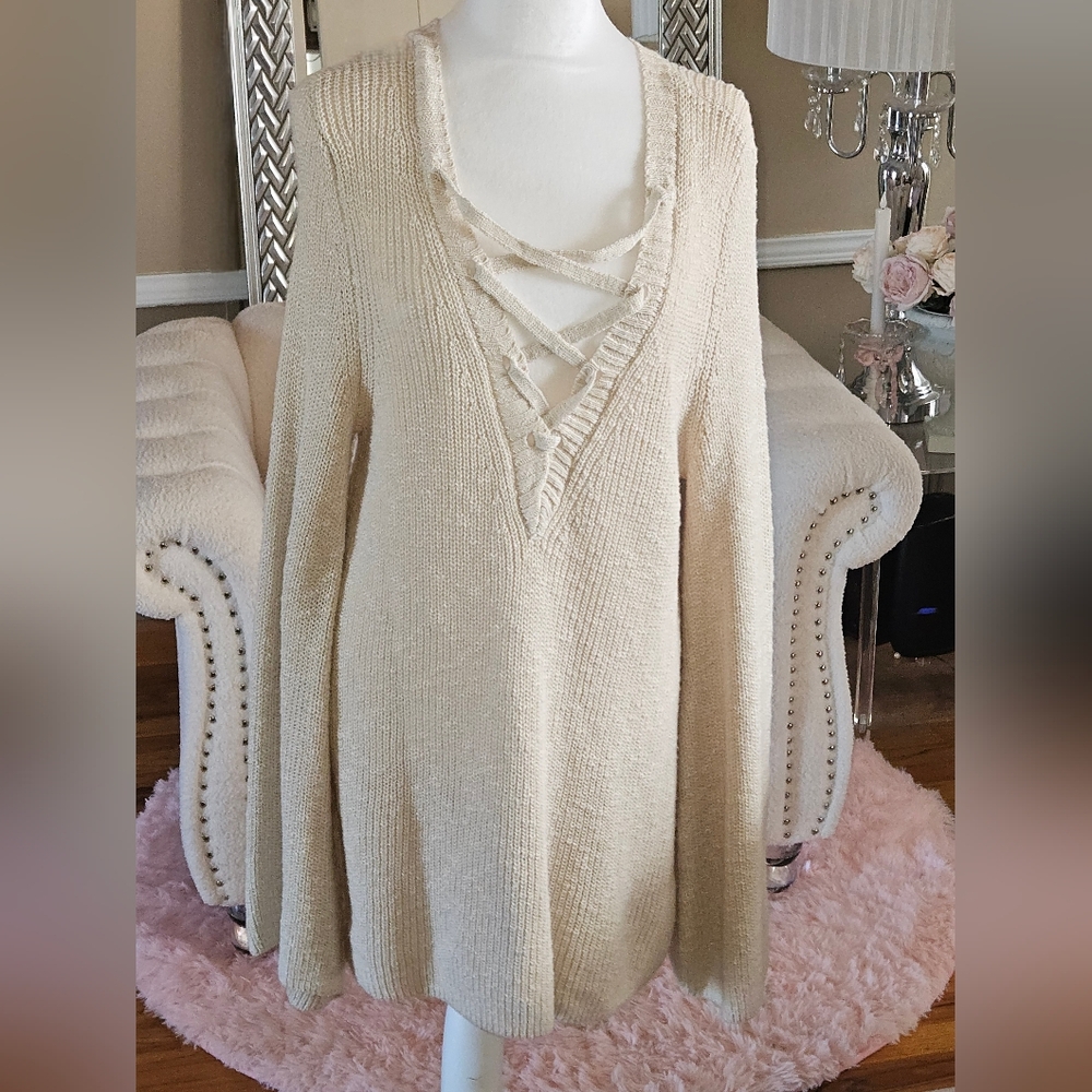 American Eagle Outfitters Cream V-Neck Sweater